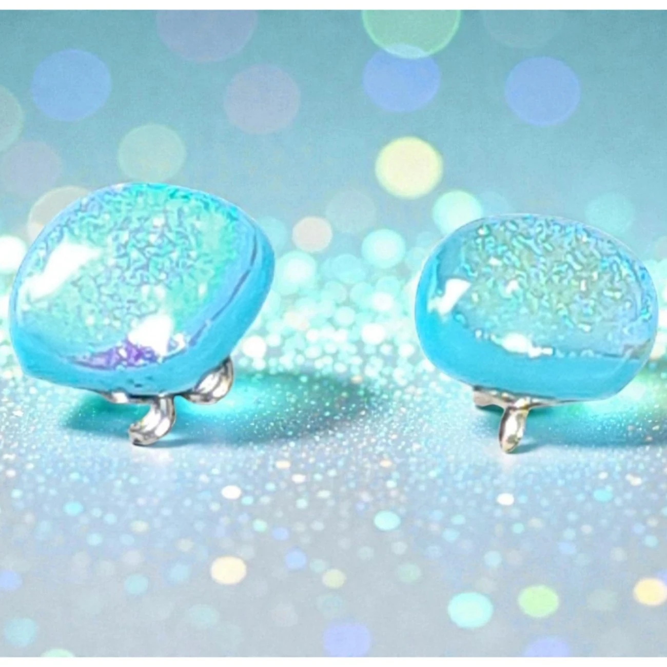 boucle puces verre dichroique bleu ciel