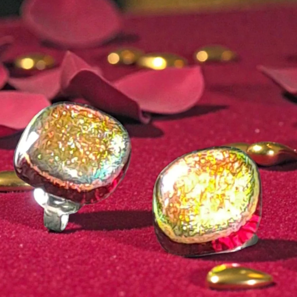 boucle puces verre dichroique dore BPD2-