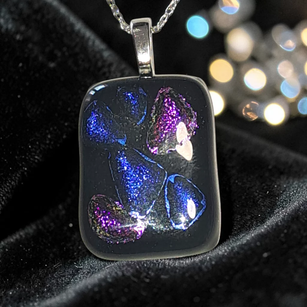 pendentif verre dichroïque multicolore