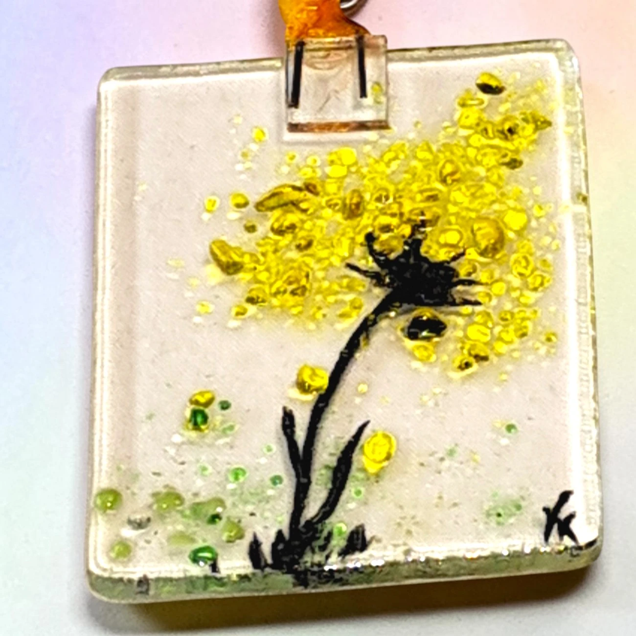 Attrape-soleil verre fusionné fait main motif fleur jaune – upverre Occitanie