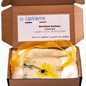 Attrape soleil en verre recyclé fleur jaune fait main Attrape soleil en verre recyclé fleur jaune fait main