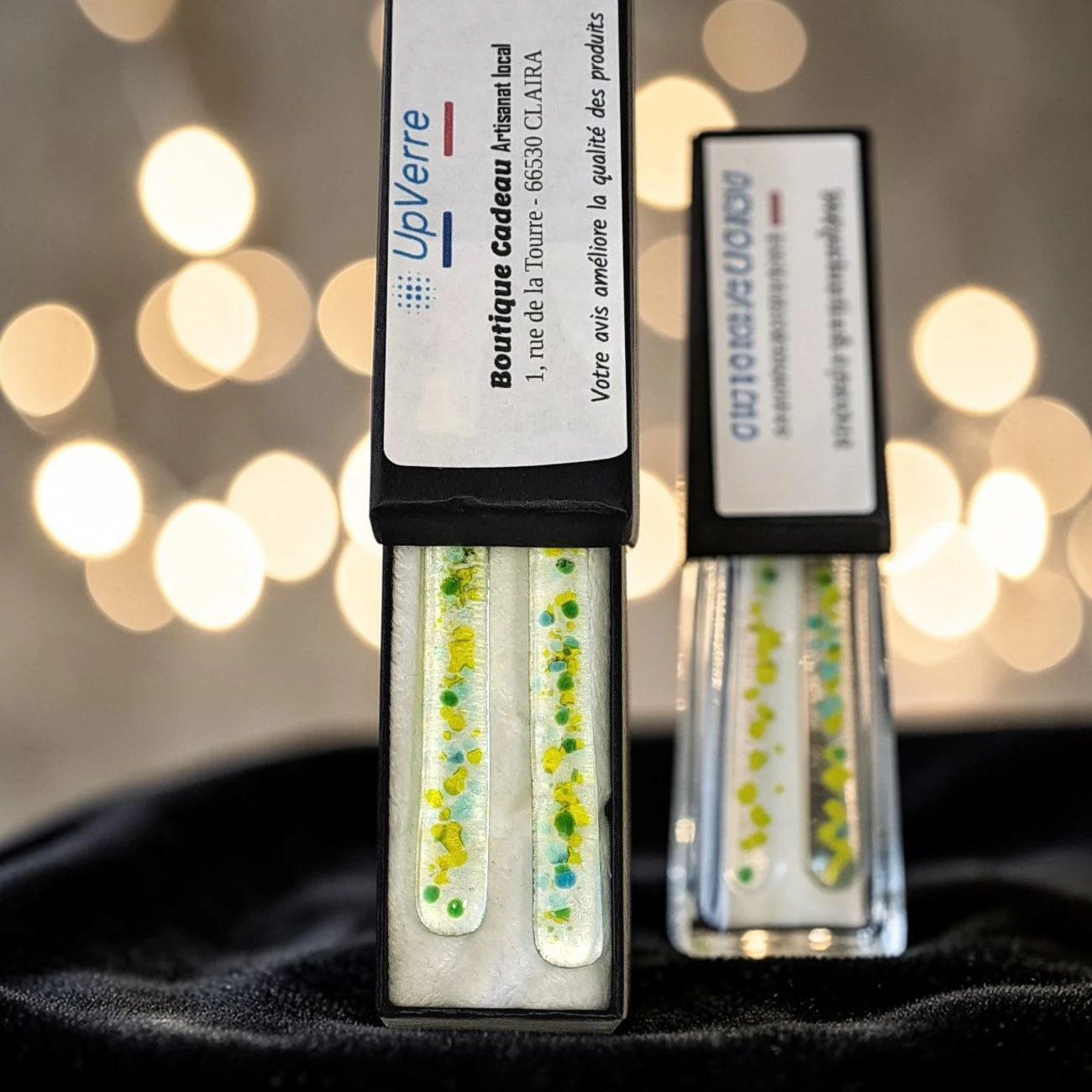 technique fusing agitateur verre transparent paillettes jaune bleu