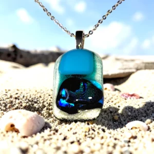 pendentif dichroïque bleu turquoise noir irisé océan artisanal France