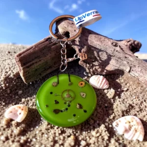 Porte clé verre fusing mécano vert