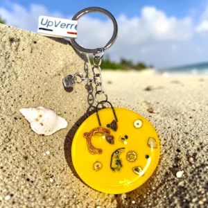 Bijoux de Sac Porte clé verre fusing mécano jaune