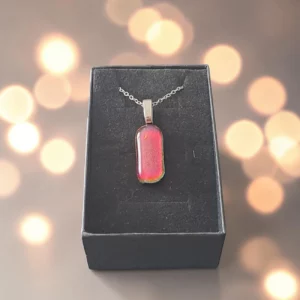 Pendentif verre dichroïque rouge cerise cuivré fait main France