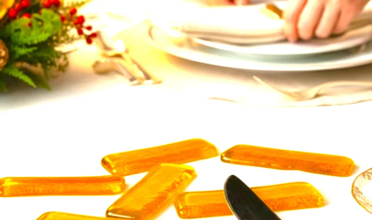 porte couteaux en verre fusing jaune transparent